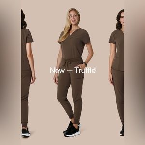 Mandala Scrubs Truffle